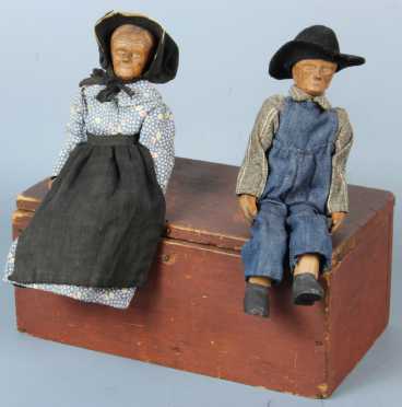 Red painted Box with 2 Wooden Dolls