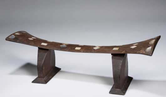 An exceptional Tongan neckrest with Shell inlay