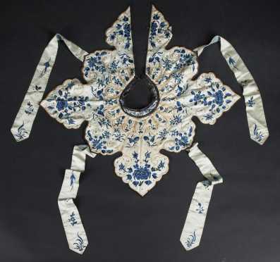 Chinese Textile Collar