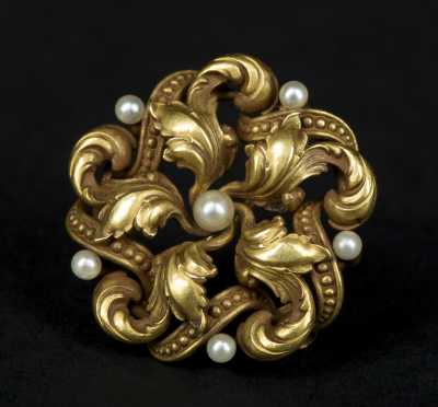 Baroque Style Gold Watch Pin