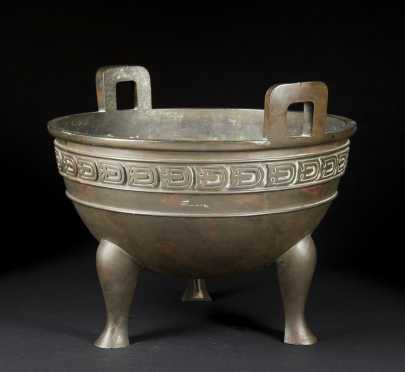 Chinese Bronze Ding/Footed Pot