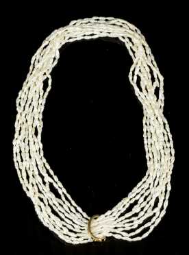A Freshwater Pearl Necklace
