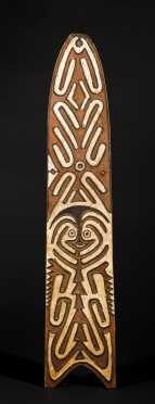 A fine Papuan Gulf spirit board