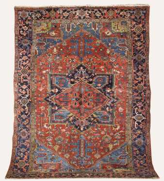 Heriz Room Size Oriental Rug