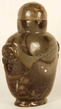 Chinese Swirl Colored 19th century Agate Snuff Bottle