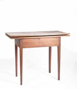 NH Hepplewhite Card Table in the Old Finish