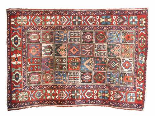 Bakhtiari Scatter Size Oriental Rug