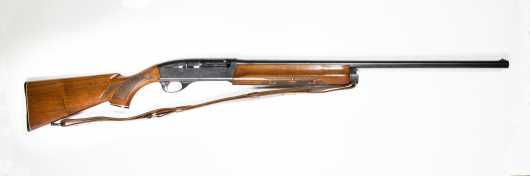 Remington Model 1100 Semi Auto Shotgun Serial #37688V 12 gauge