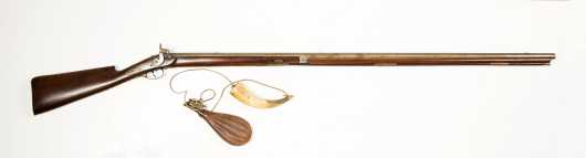 Unknown Percussion Rifle and Two Powder Horns