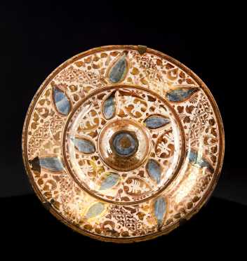 Antique Hispano Moresque Charger in Lustre Glaze