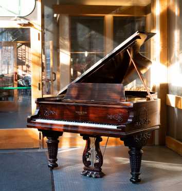 Ivers & Pond Grande Piano, Boston