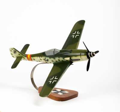 Focke-Wulf FW-190 Scale Model