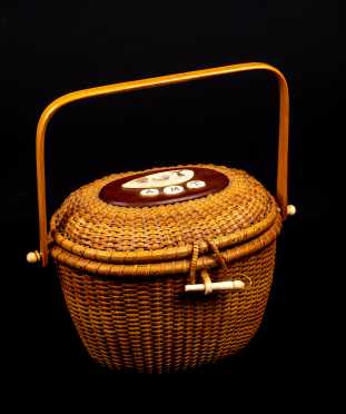 20thC Nantucket Basket Purse with Scrimshaw Decorated Lid