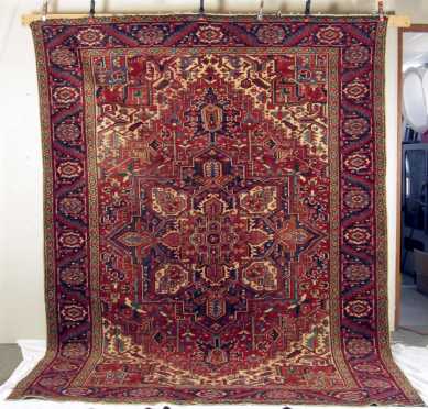 Heriz/Gorovan Room Size Oriental Rug