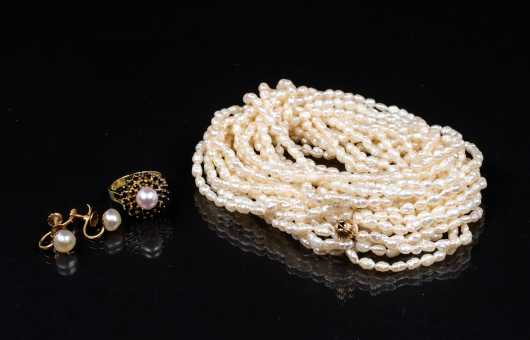 Lot of Pearl Jewelry