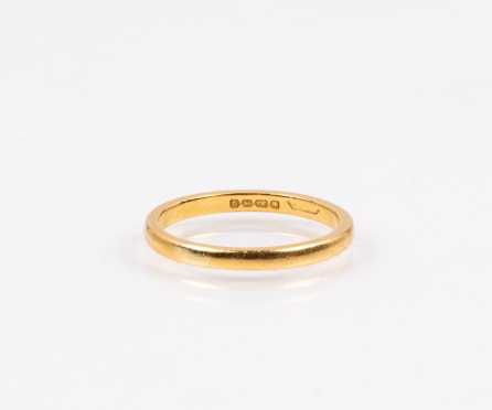 Yellow Gold Band in 22K