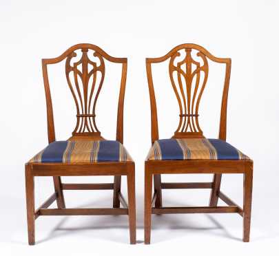 Pair of American Mahogany Hepplewhite Side Chairs