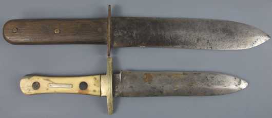 Lot of two 19th century Fighting Knives