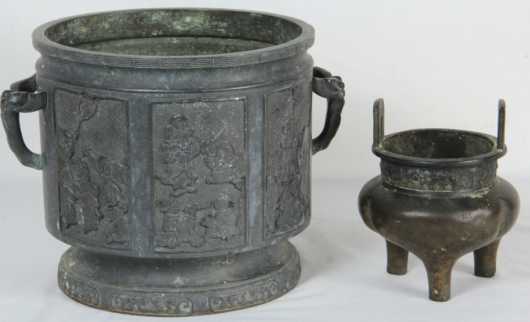Lot of Two Chinese Cast Bronze Items