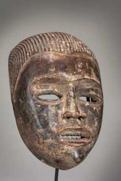 An expressive Bakongo mask