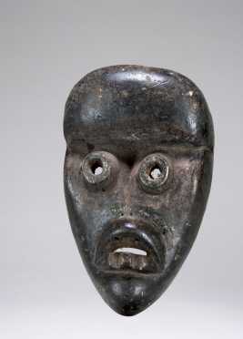 A Dan or Kran deformity mask