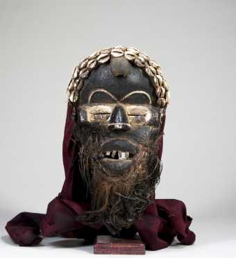 A Kran mask